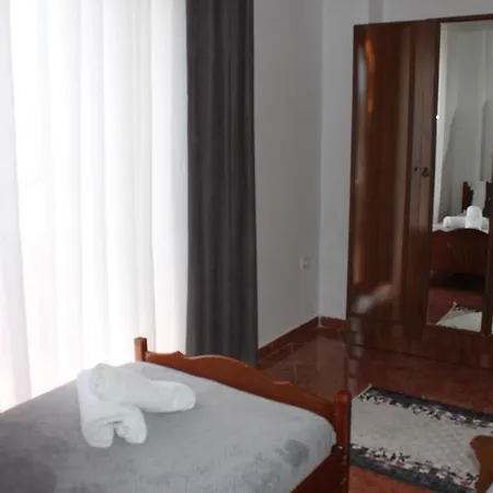 아파트 Deni Family