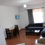 Apartamento Deni Family Tirana