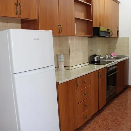 Apartment Deni Family